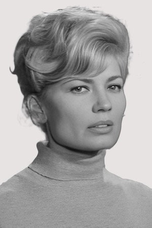 Nadia Sanders in The Vengeance of Ursus