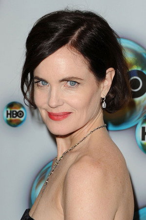 Elizabeth McGovern in Johnny Handsome