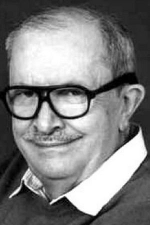 Paolo Panelli in Dearest Relatives, Poisonous Relations