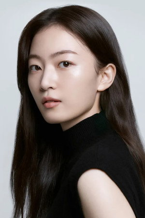 Kim Seung-yun in In Water