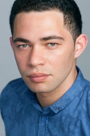 Vinnie Bennett in Mother Knows Best