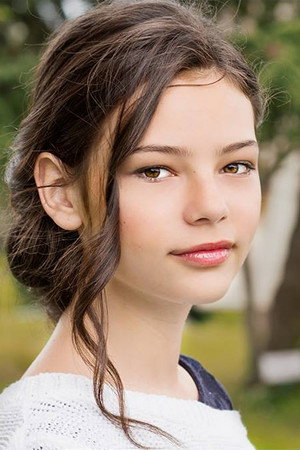 Eleonora Gaggero in How to Grow Up Despite Your Parents
