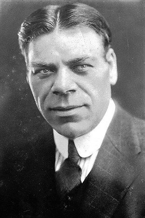 Dick Sutherland in The Dangerous Blonde