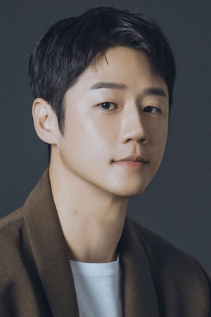 Jung Jun-won in Little Forest