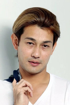 Farid Kamil in Gold