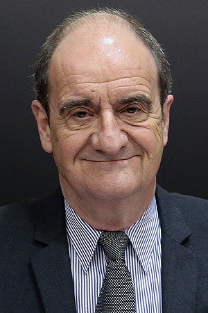 Pierre Lescure in My Coluche