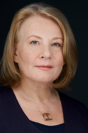 Elizabeth Saunders in Carter