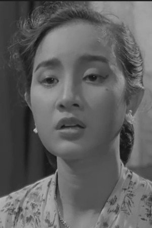 Chitra Dewi in The Moon on the Graveyard