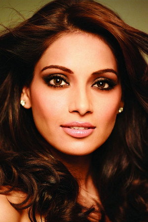 Bipasha Basu in Omkara