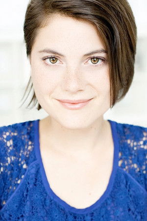 Julianne Côté in You're Sleeping, Nicole
