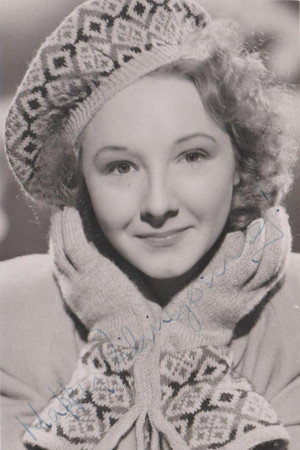 Joan Dowling in Pool of London