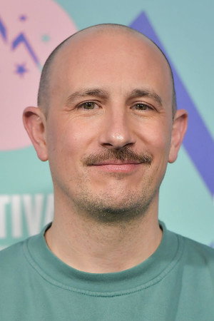 Adrien Ménielle in Golden Moustache - Spécial parodies