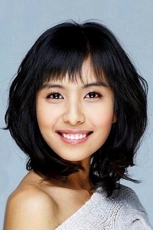 Kim Hye-na in Into the Mirror