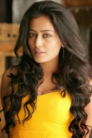 Nidhi Subbaiah in Chef Chidambara