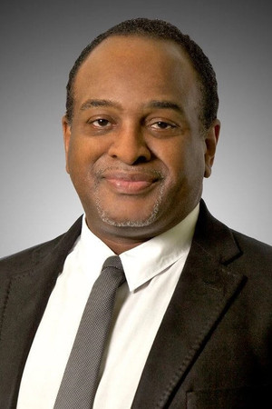 Tyrone Benskin in Sci-fighters