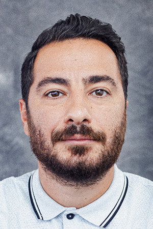 Navid Mohammadzadeh in No Date, No Signature