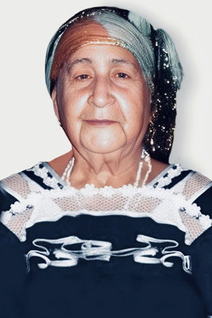 Doudja Abdoun in Leila and the Others