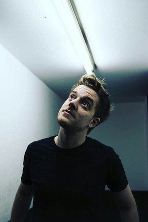 Lucas Lauriente in Angustias, Vergüenzas y Basura- Lucas Lauriente