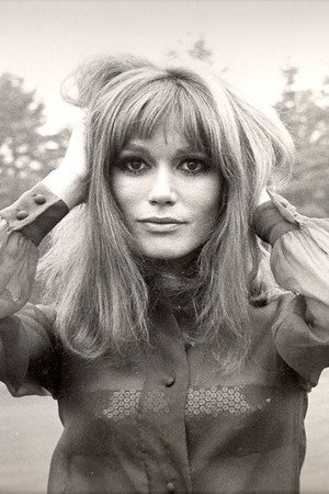 Olga Georges-Picot in Je T'Aime, Je T'Aime