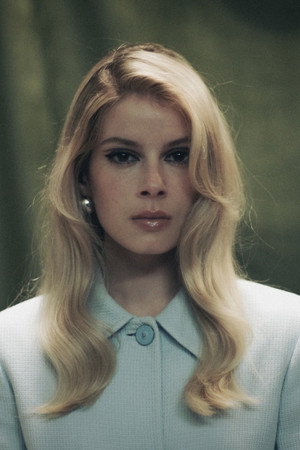 Alma Noce in The Girl Has Flown
