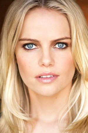 Mircea Monroe in Borderland