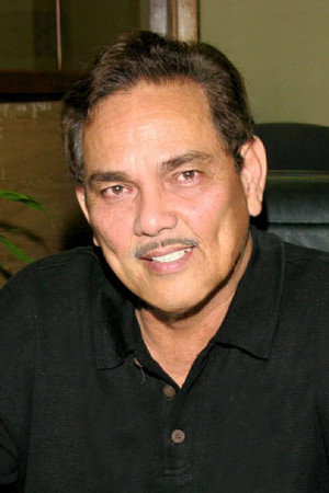 Raul Aragon in Angela Markado