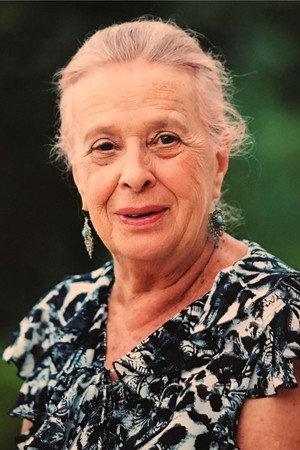 Cecília Guimarães in The Island of Contenda