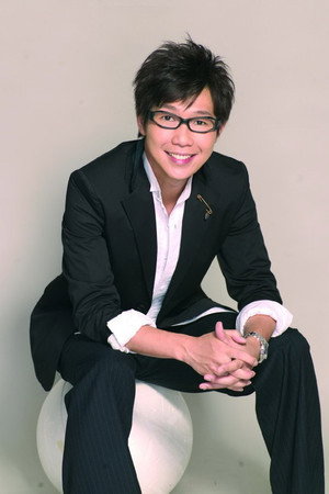 Victor Wong in Ice Kacang Puppy Love