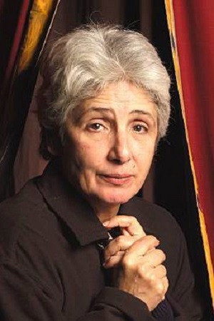 Juliana Carneiro da Cunha in Black Amber