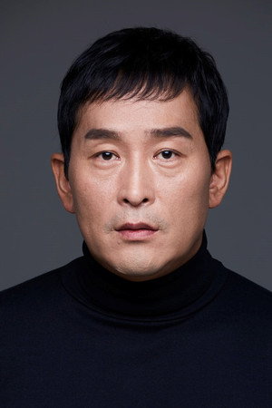 Jo Hyun-wu in Running Wild