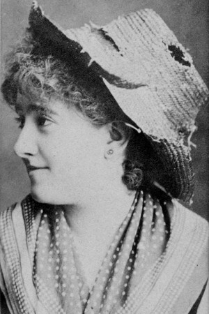 Julia Stuart in The Flash of an Emerald