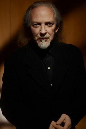 Steven Severin in The Best of Siouxsie & The Banshees