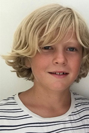 Sam Walch in Loulou