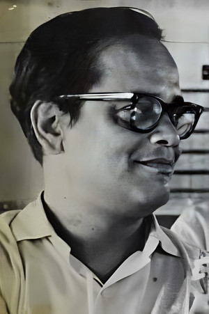 Subrata Sensharma in Charulata