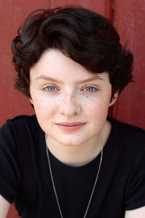 Lachlan Watson in Y2K