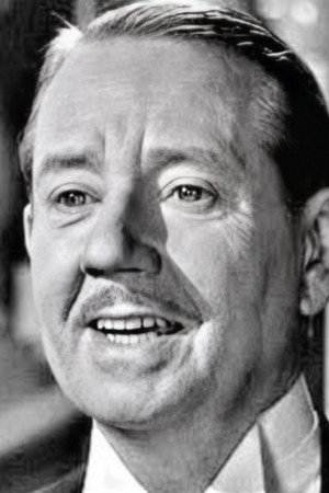 Cyril Ring in The Social Lion