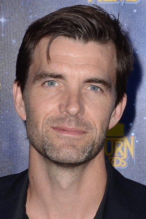 Lucas Bryant in The Girl King