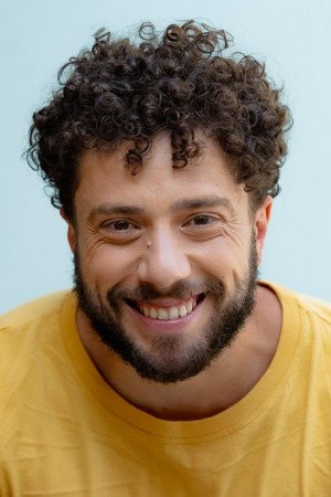 Adriano Tunes in Mamonas Assassinas: The Movie
