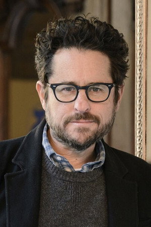 J.J. Abrams in Tour de Pharmacy