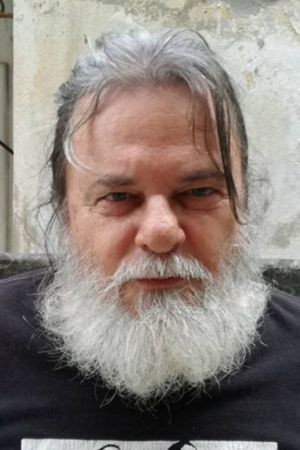 Eduardo del Llano Rodríguez in La teoría cubana de la sociedad perfecta