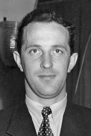 Knut Nordahl in The Golden Brothers