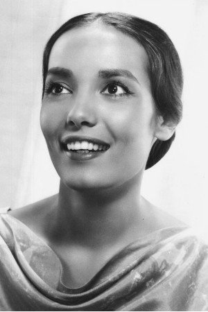 Anna Kashfi in Listen to Me Marlon