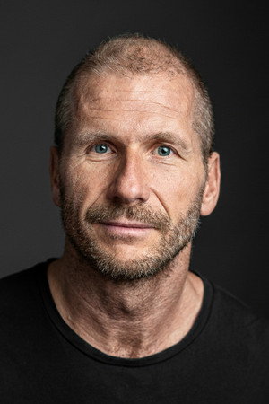 Stefan Larsson in Songs from the Second Floor
