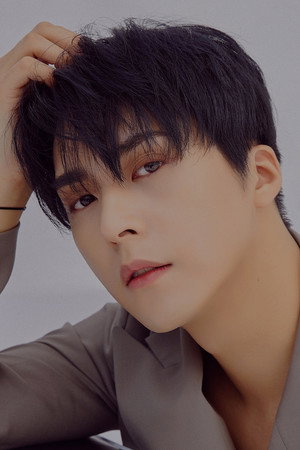 Son Dong-woon in HIGHLIGHT: LIGHTS GO ON, AGAIN IN CINEMA