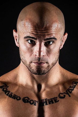 Georgi Karakhanyan in Bellator 266: Davis vs. Romero