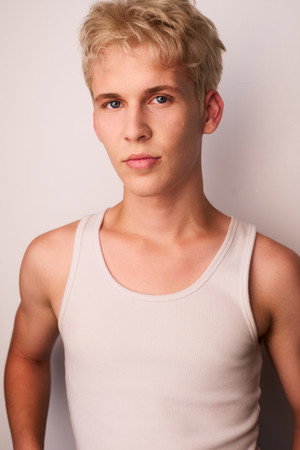 Trygve Gundersen in pansies