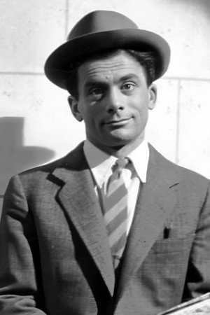 Maurice Baquet in Le Trésor des Pieds-Nickelés