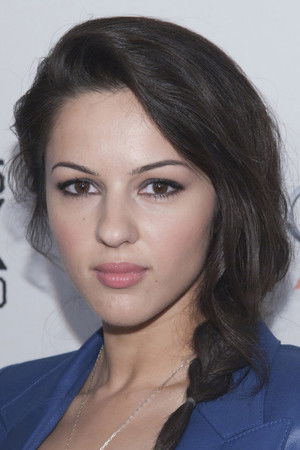 Annet Mahendru in The Fix