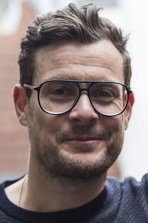 Simon Bonde in På utallige opfordringer... Gramsespektrum