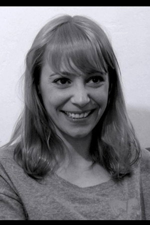 Paula Carruega in Alexia